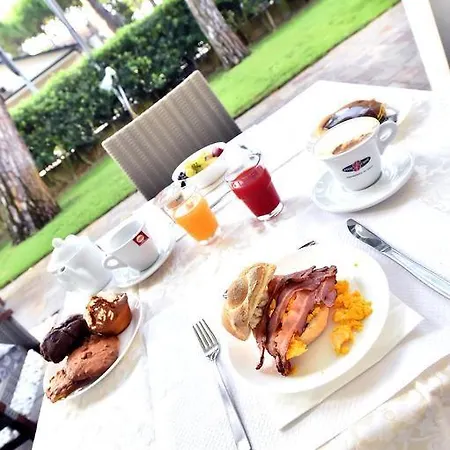 Elprado Hotel 3*