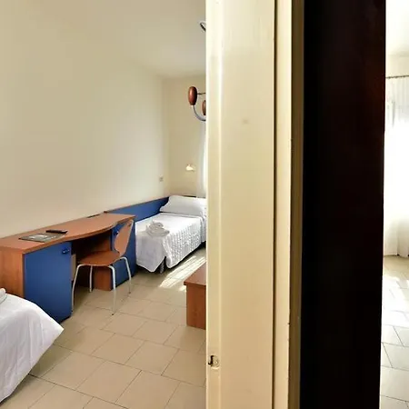Hotel Elprado 3*