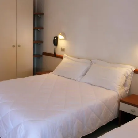 Hotel Elprado 3*