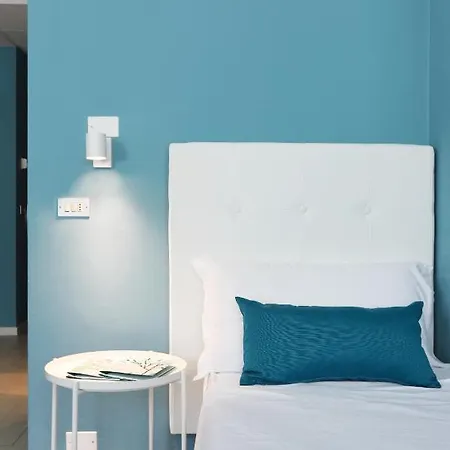 호텔 Elprado 3*
